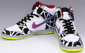 NIKE DUNK HI SB THRASHIN